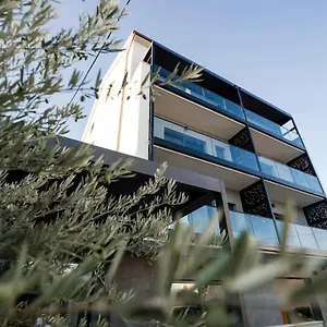https://apartments-ma.hotels-in-trogir.com